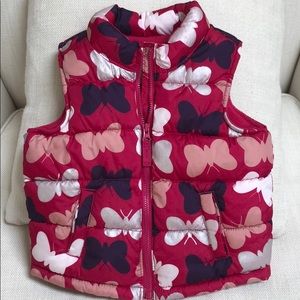 Old Navy toddler girls puffer vest in size 18-24